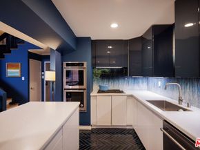 4425 Whitsett Avenue 210, Studio City CA 91604