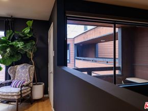 4425 Whitsett Avenue 210, Studio City CA 91604