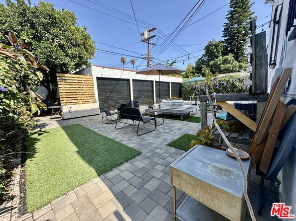 337 N Spaulding Avenue, Los Angeles CA 90036