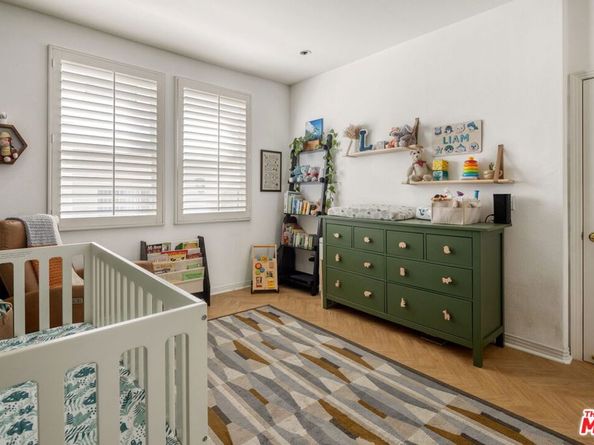 4400 Cartwright Avenue 102, North Hollywood CA 91602