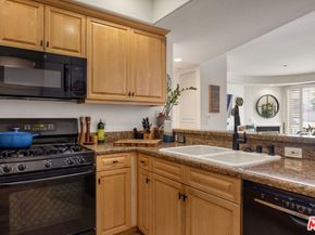 4400 Cartwright Avenue 102, North Hollywood CA 91602