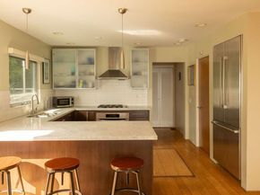 2158 Sunset Plaza Drive, Los Angeles CA 90069