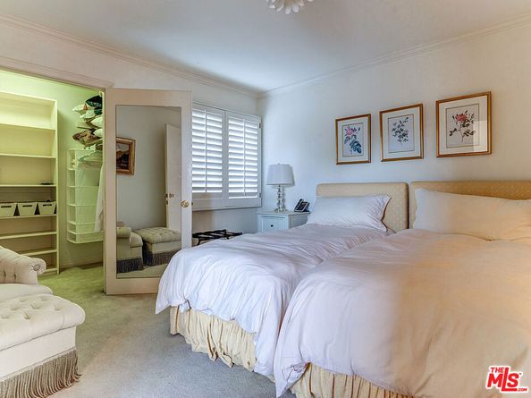 322 N June Street, Los Angeles CA 90004