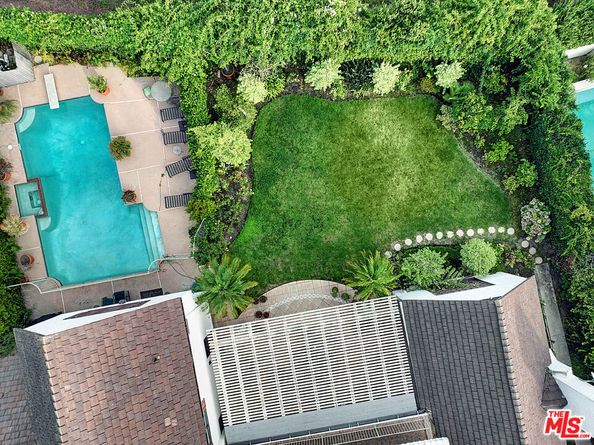 322 N June Street, Los Angeles CA 90004