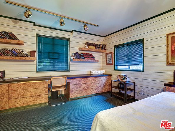 322 N June Street, Los Angeles CA 90004