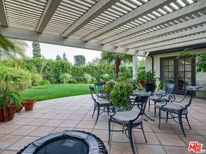 322 N June Street, Los Angeles CA 90004