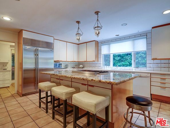 322 N June Street, Los Angeles CA 90004