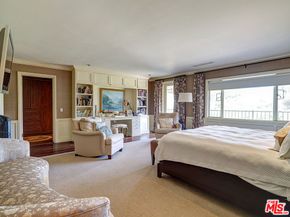 322 N June Street, Los Angeles CA 90004