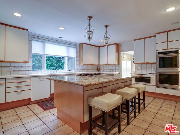 322 N June Street, Los Angeles CA 90004