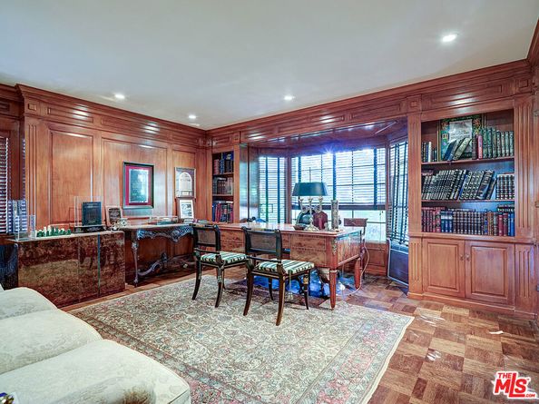 322 N June Street, Los Angeles CA 90004