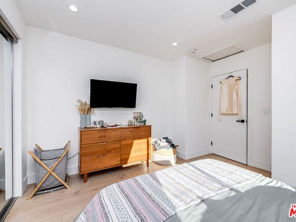 1591 Yosemite Drive, Los Angeles CA 90041