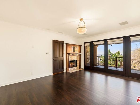 6930 Oporto Drive, Los Angeles CA 90068