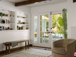 3856 Hayvenhurst Avenue, Encino CA 91436