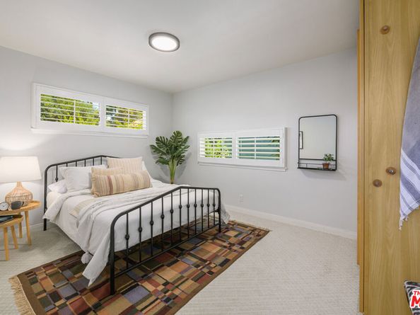 3856 Hayvenhurst Avenue, Encino CA 91436