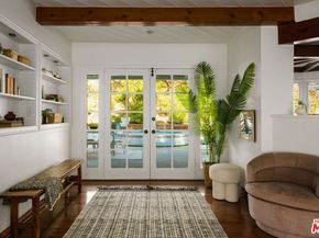 3856 Hayvenhurst Avenue, Encino CA 91436