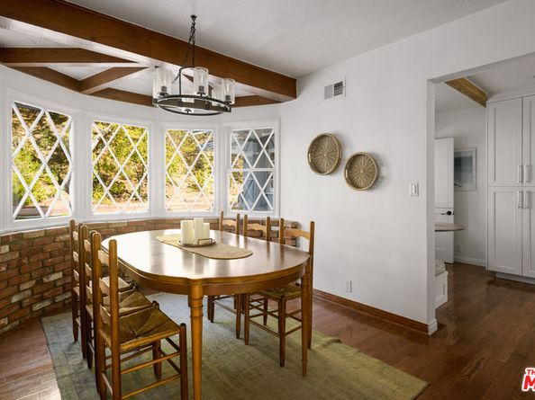 3856 Hayvenhurst Avenue, Encino CA 91436