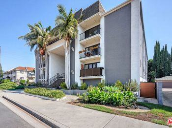 14804 Magnolia Boulevard
