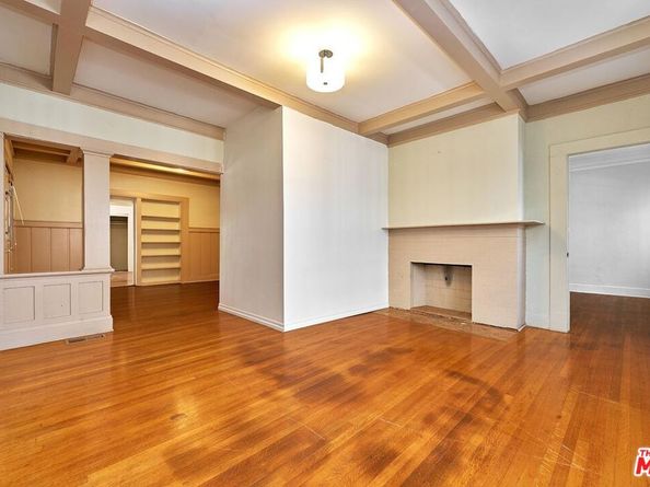 2619 Raymond Avenue, Los Angeles CA 90007