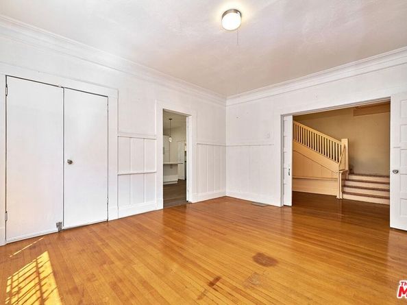 2619 Raymond Avenue, Los Angeles CA 90007