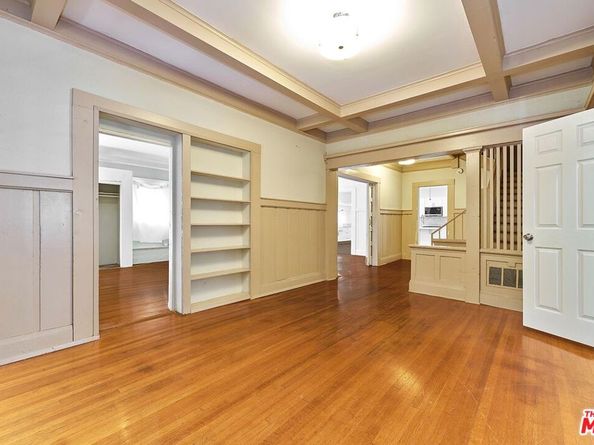 2619 Raymond Avenue, Los Angeles CA 90007