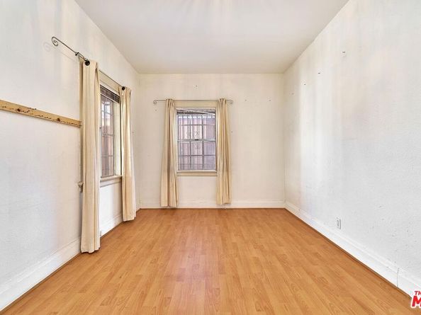 2619 Raymond Avenue, Los Angeles CA 90007