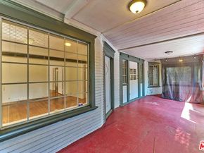 2619 Raymond Avenue, Los Angeles CA 90007