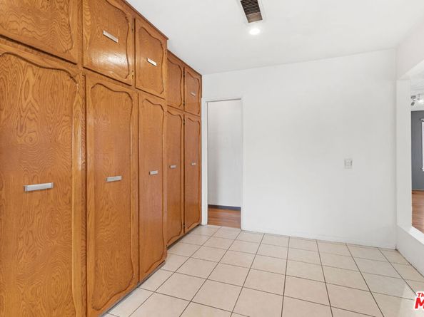 4373 Mcconnell Boulevard, Los Angeles CA 90066