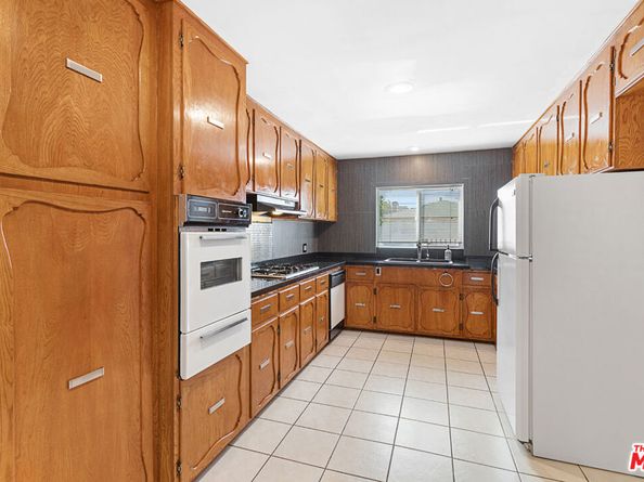 4373 Mcconnell Boulevard, Los Angeles CA 90066