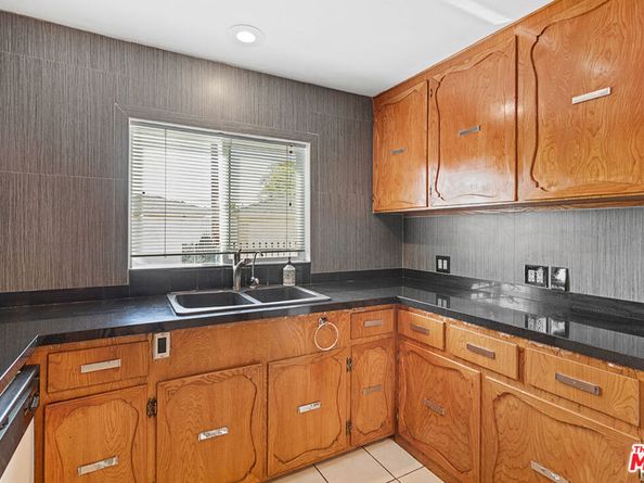 4373 Mcconnell Boulevard, Los Angeles CA 90066