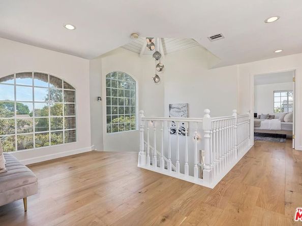 2261 Bagley Avenue, Los Angeles CA 90034