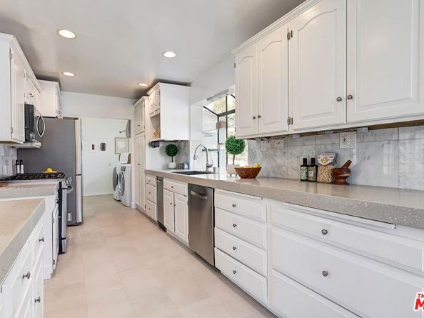 2261 Bagley Avenue, Los Angeles CA 90034