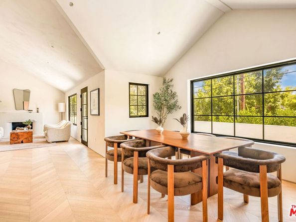 8353 Sunset View Drive, Los Angeles CA 90069