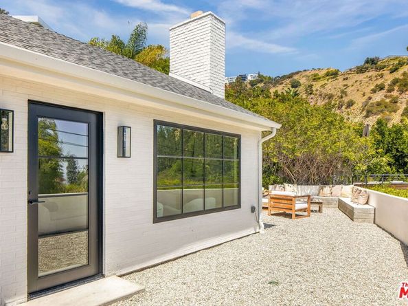 8353 Sunset View Drive, Los Angeles CA 90069