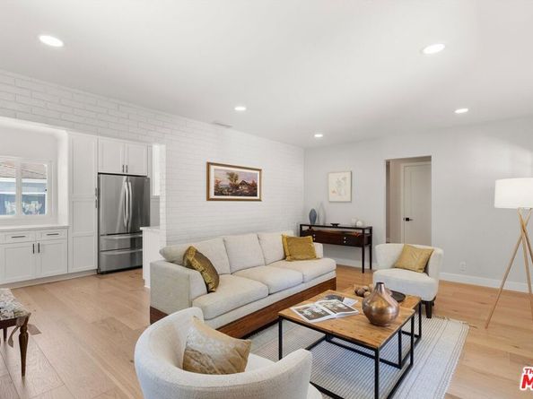 2804 Spreckels Lane, Redondo Beach CA 90278