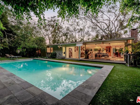 574 Latimer Road, Santa Monica CA 90402