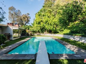 574 Latimer Road, Santa Monica CA 90402