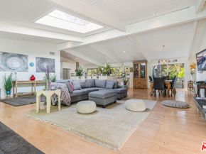 574 Latimer Road, Santa Monica CA 90402