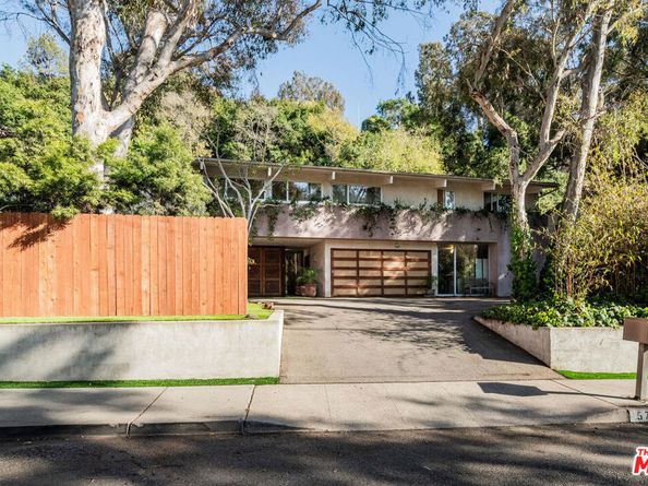 574 Latimer Road, Santa Monica CA 90402