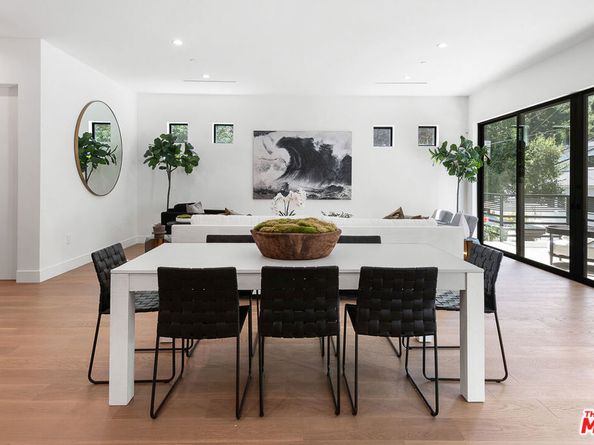 9836 Yoakum Drive, Beverly Hills CA 90210