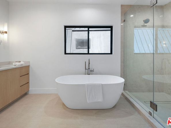 9836 Yoakum Drive, Beverly Hills CA 90210