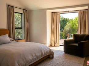 1364 Londonderry Place, Los Angeles CA 90069