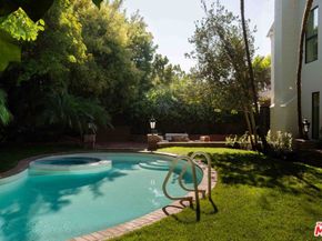1364 Londonderry Place, Los Angeles CA 90069