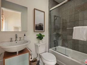 8137 Amor Road, Los Angeles CA 90046