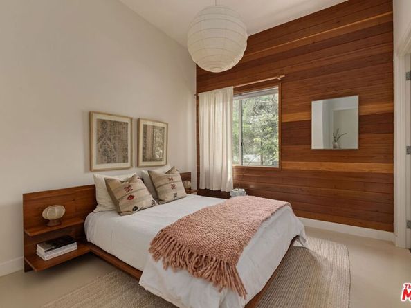 8137 Amor Road, Los Angeles CA 90046