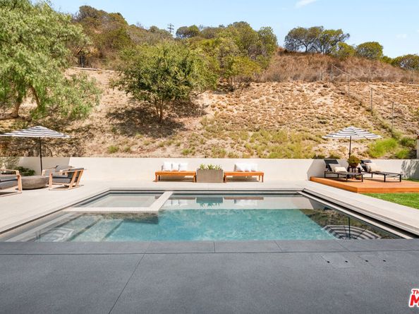 8137 Amor Road, Los Angeles CA 90046