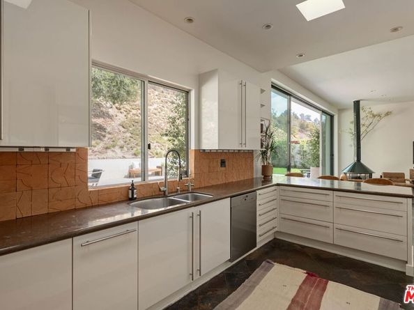 8137 Amor Road, Los Angeles CA 90046