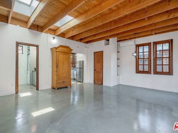 2019 18th Street, Santa Monica CA 90404