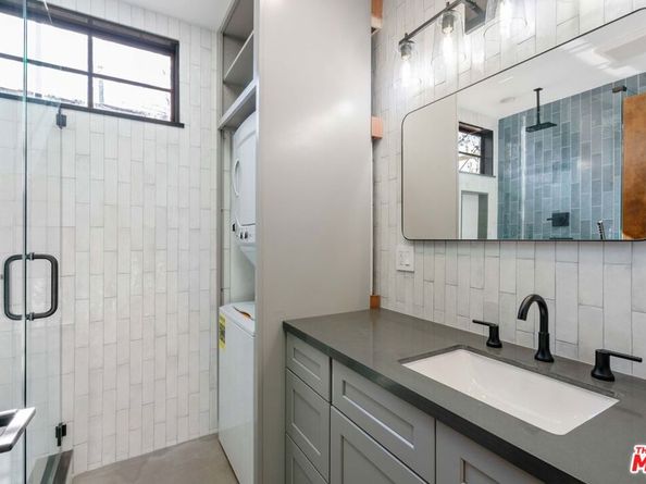 2019 18th Street, Santa Monica CA 90404
