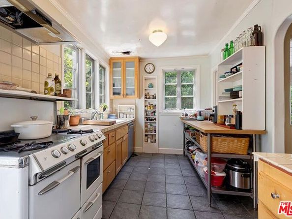 830 N Spaulding Avenue, Los Angeles CA 90046