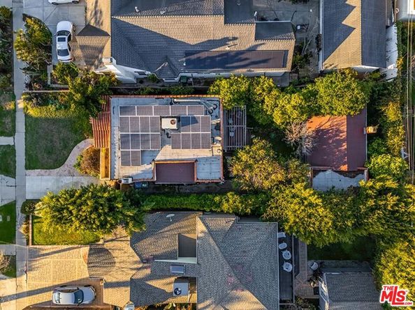 830 N Spaulding Avenue, Los Angeles CA 90046